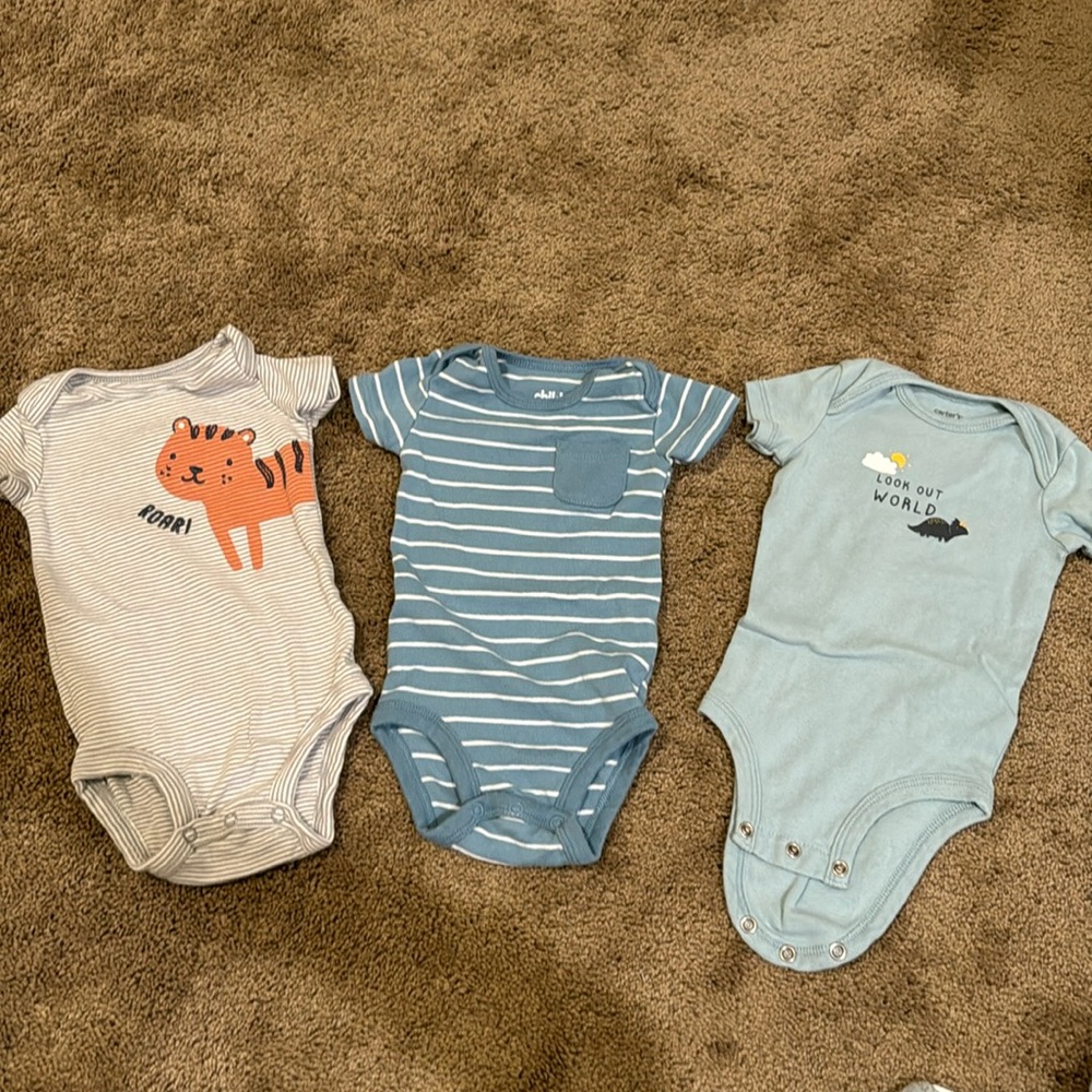 Baby onesies lot